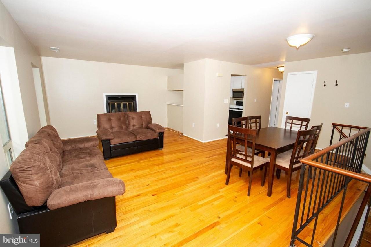 10B W Lee St - Photo 2 of 19