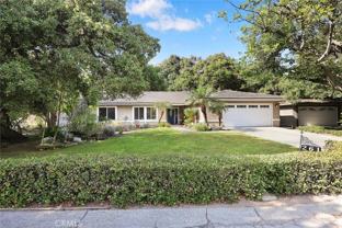261 Oakhurst Ln - Photo 1 of 1