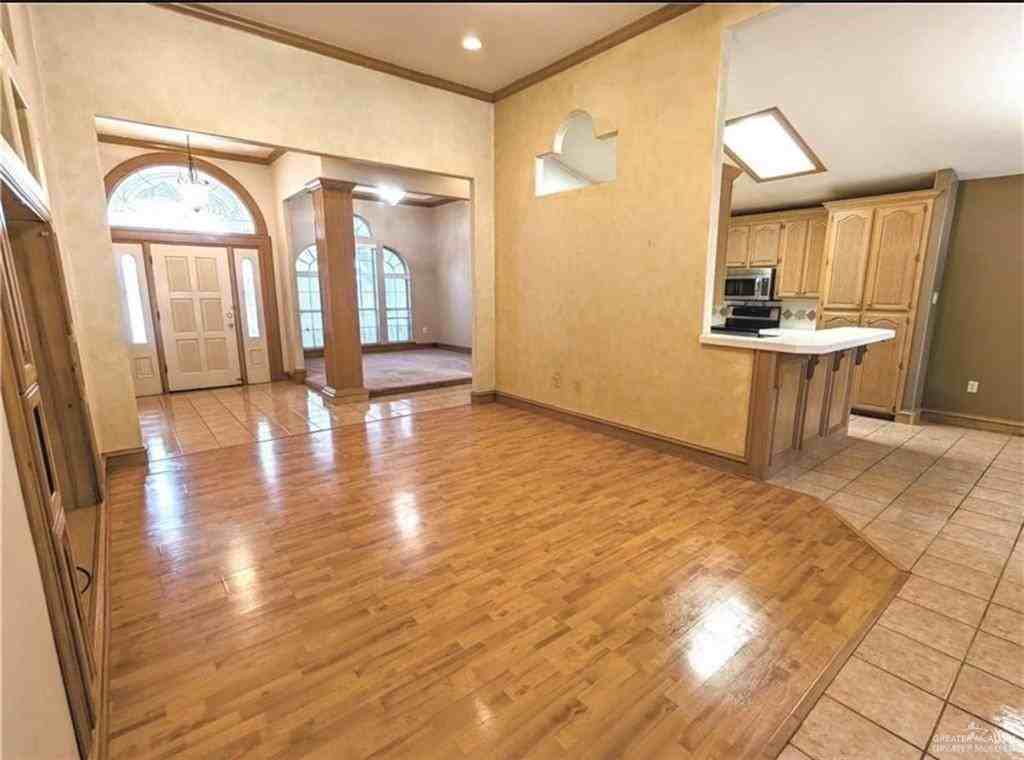 401 E Shasta Ave - Photo 5 of 17