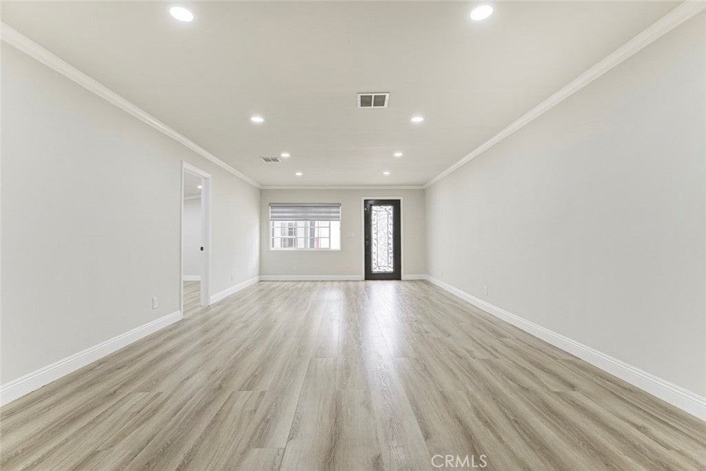 1125 Stanley Ave - Photo 6 of 31