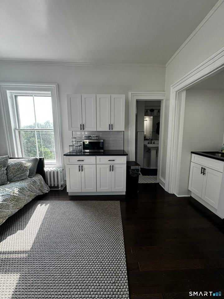 147 Fairfield Ave - Photo 3 of 7
