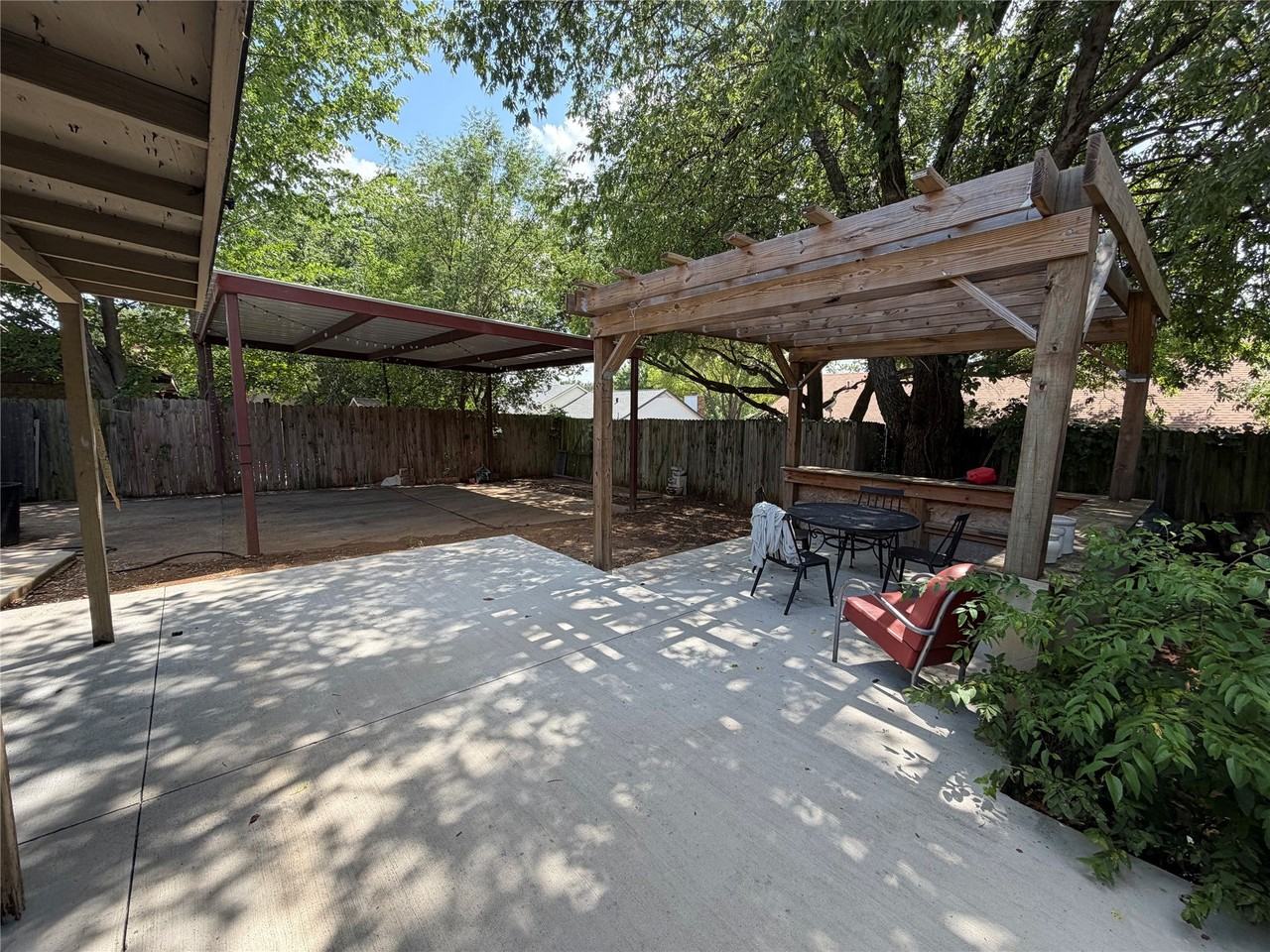 2907 Hilltop Dr - Photo 4 of 29