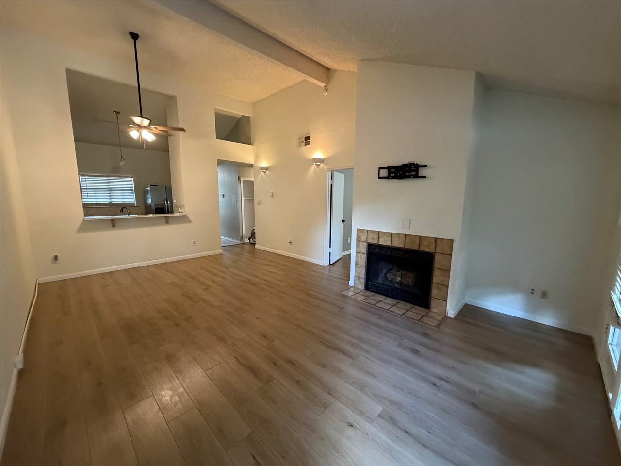 2907 Hilltop Dr - Photo 7 of 29
