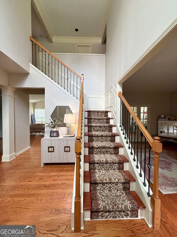 1695 Montcliff Dr - Photo 4 of 40