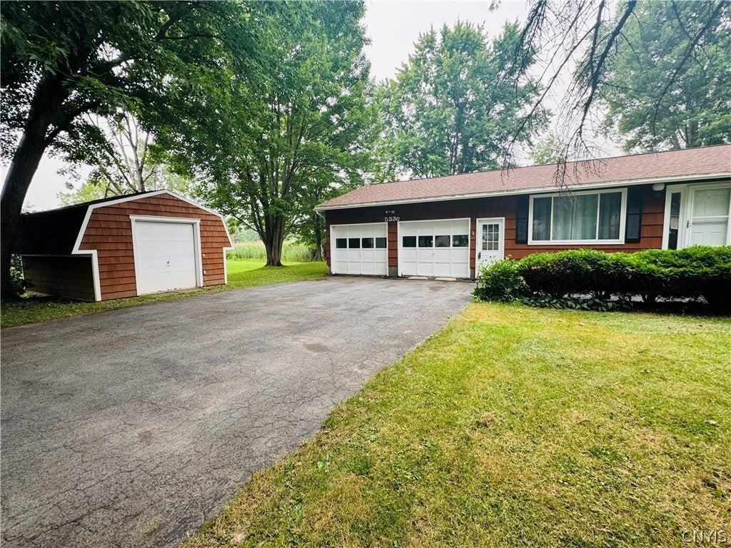 5336 Caughdenoy Rd - Photo 2 of 26