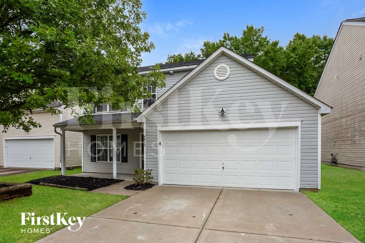 5842 Brookfield Pointe Dr - Photo 2 of 19