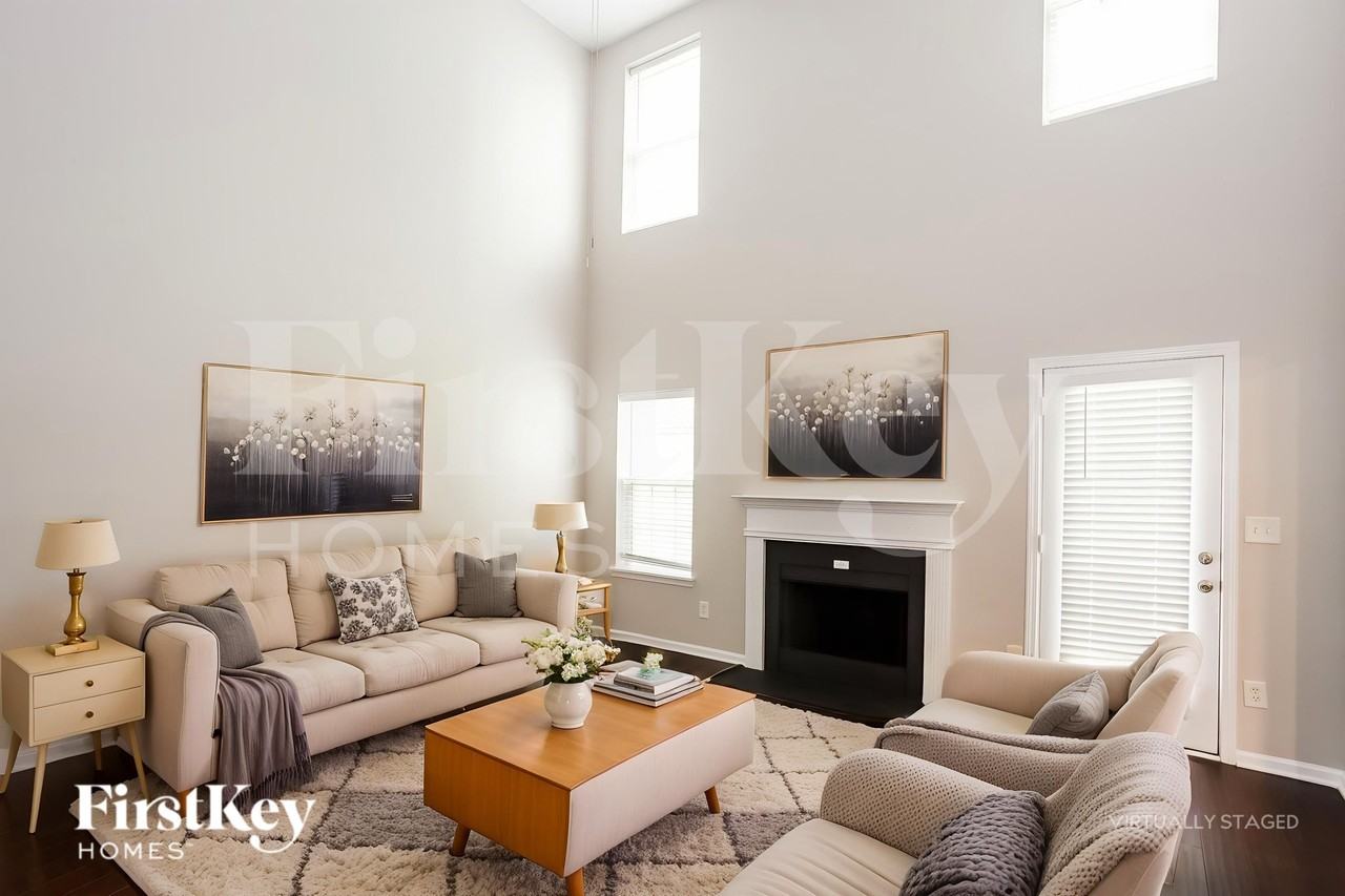 5842 Brookfield Pointe Dr - Photo 5 of 19