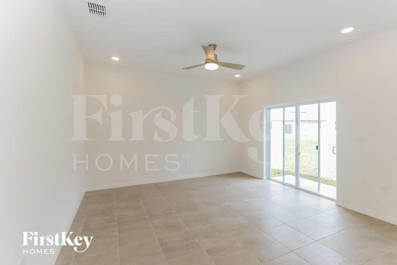 125 Windsor Reserve Dr - Photo 4 of 16