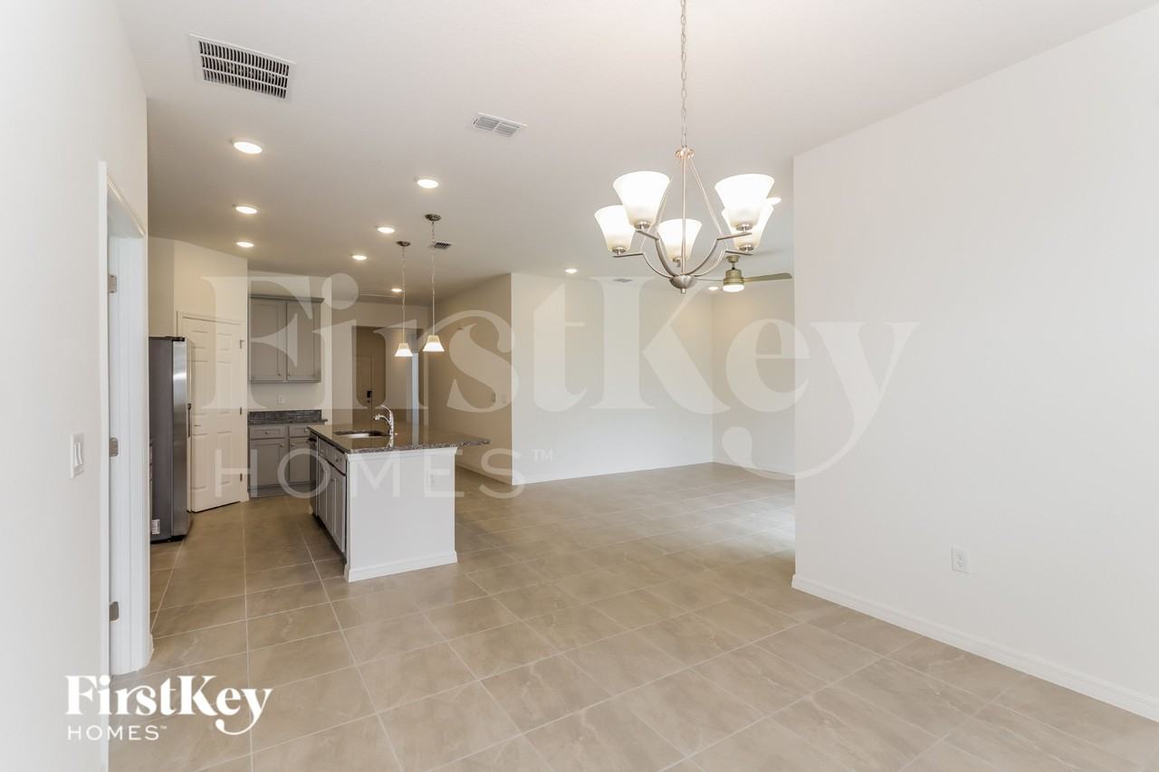 125 Windsor Reserve Dr - Photo 5 of 16