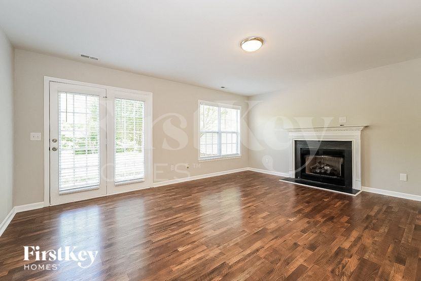 882 Eli Moore Ct - Photo 3 of 15
