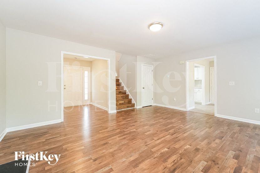 882 Eli Moore Ct - Photo 4 of 15