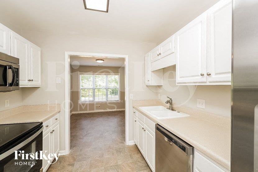 882 Eli Moore Ct - Photo 6 of 15