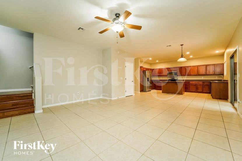 4711 W Countryside Way - Photo 3 of 15