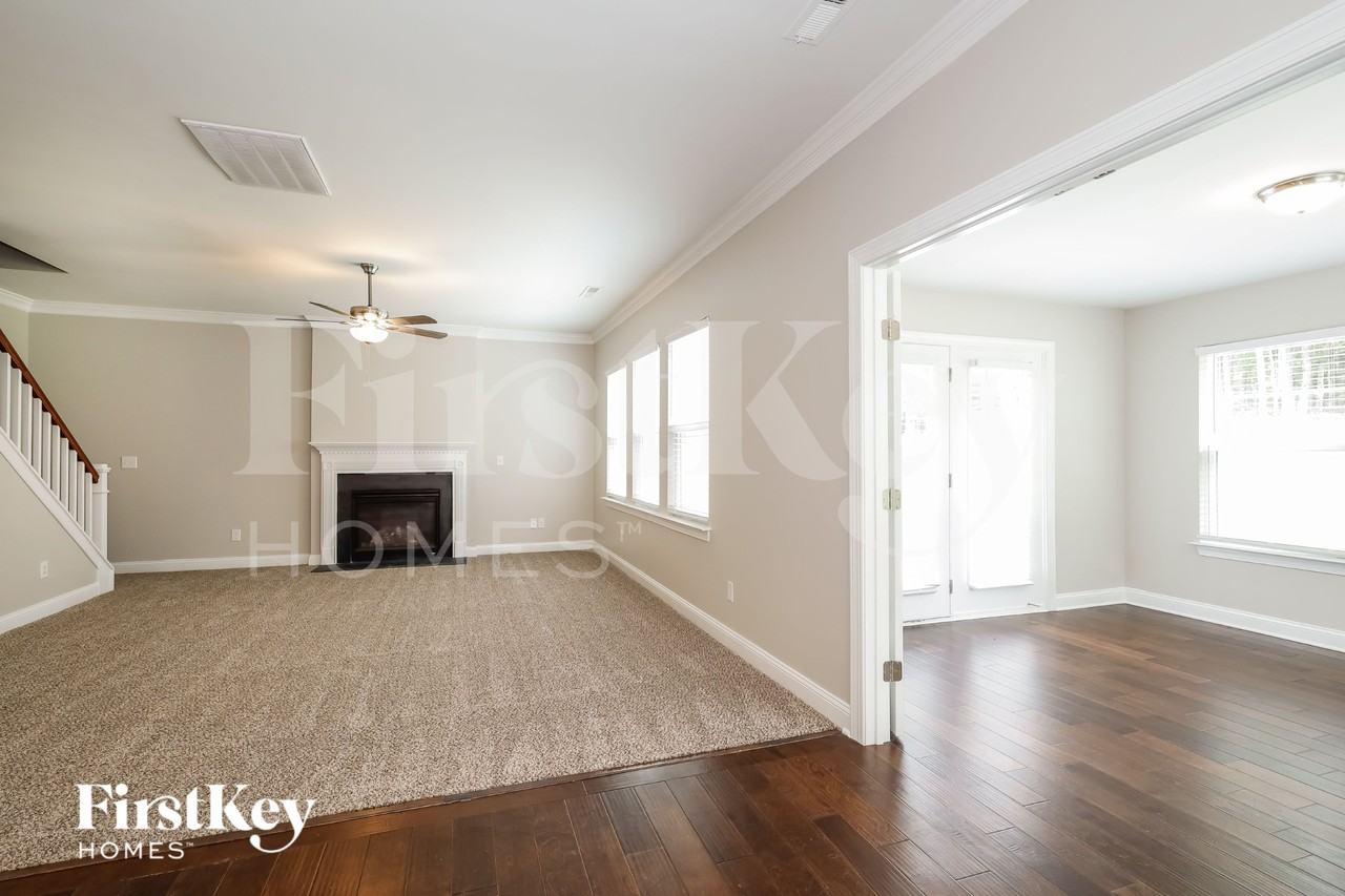 15230 Aullcin Ct - Photo 3 of 18