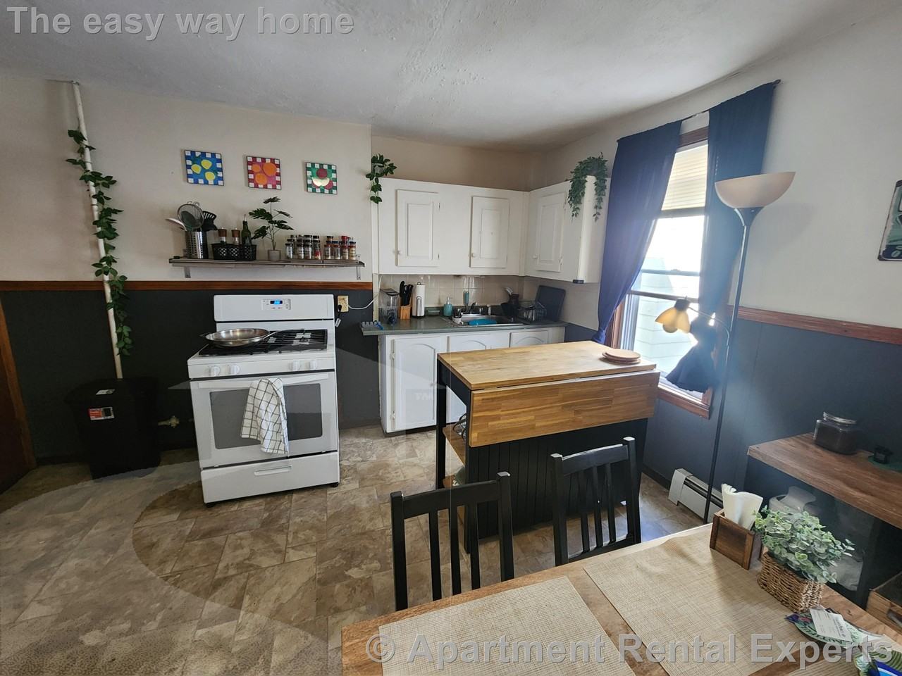 11 Bristol St #2