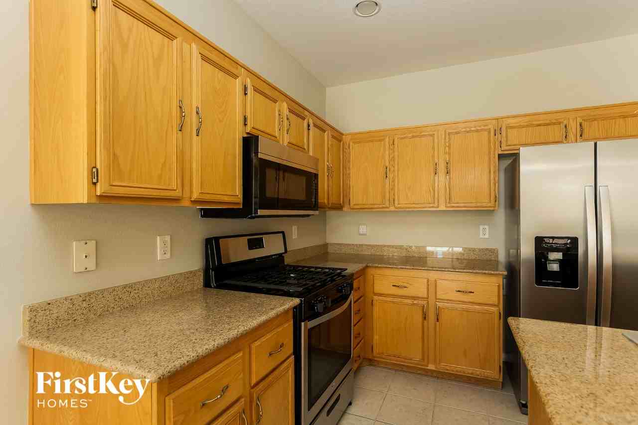 7671 Almond Blossom Ct - Photo 5 of 15