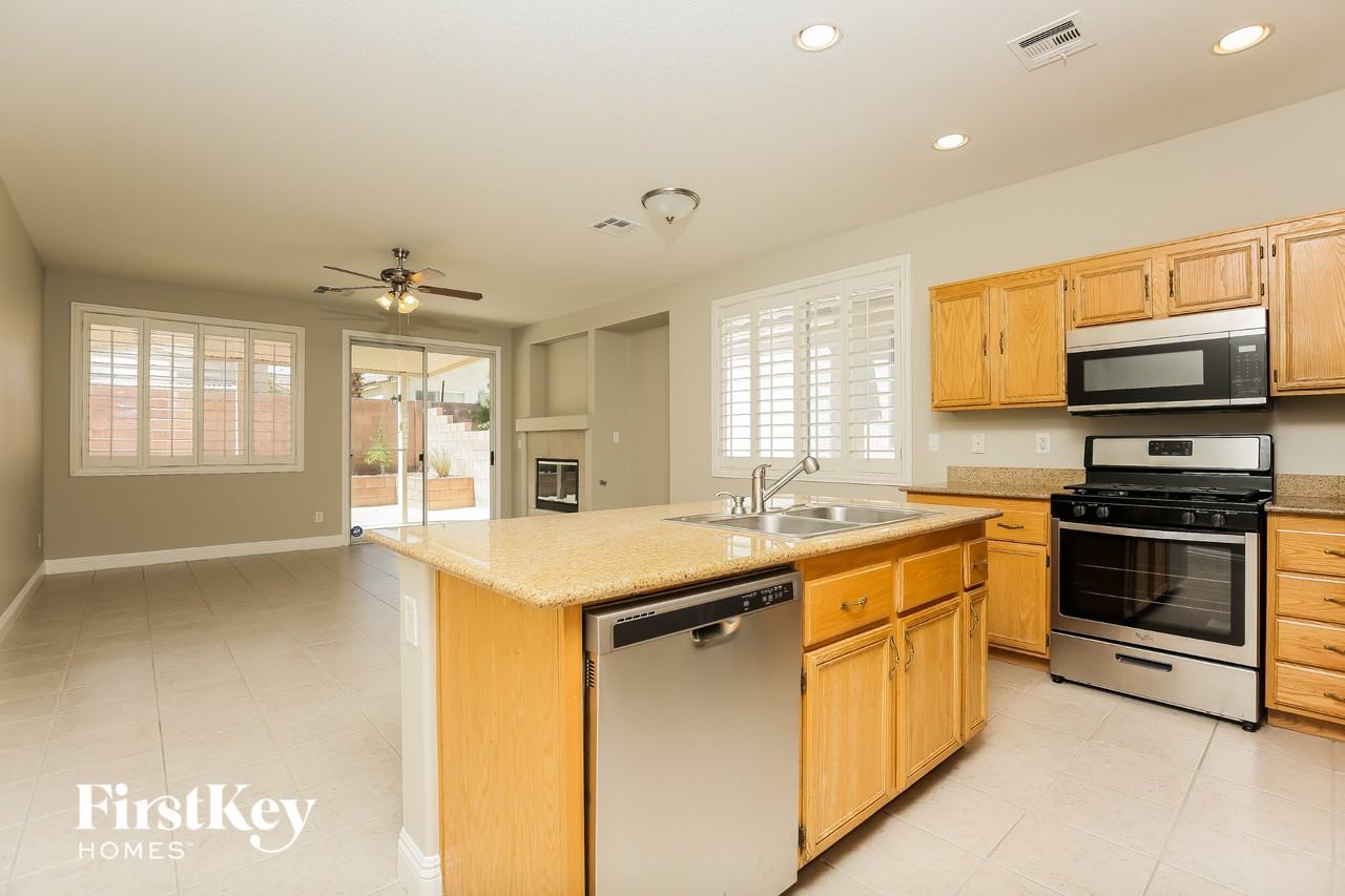 7671 Almond Blossom Ct - Photo 6 of 15