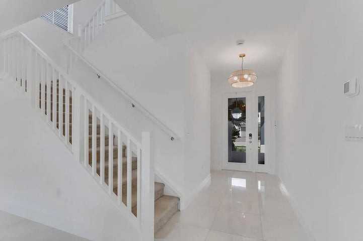 1355 Harvester Crossing - Photo 3 of 8