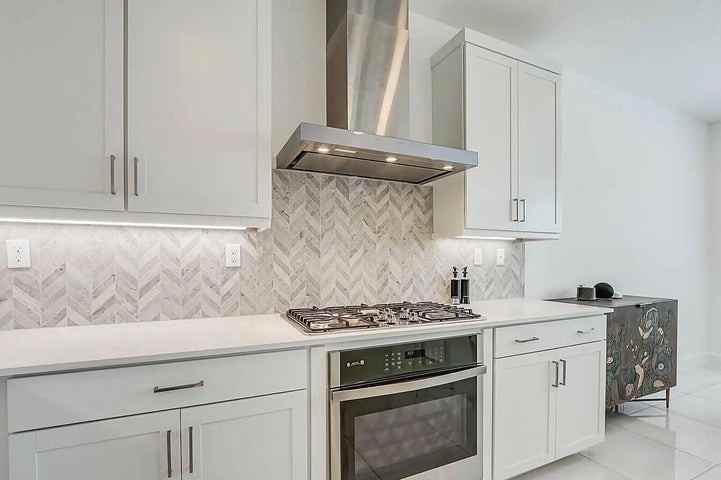 1355 Harvester Crossing - Photo 4 of 8