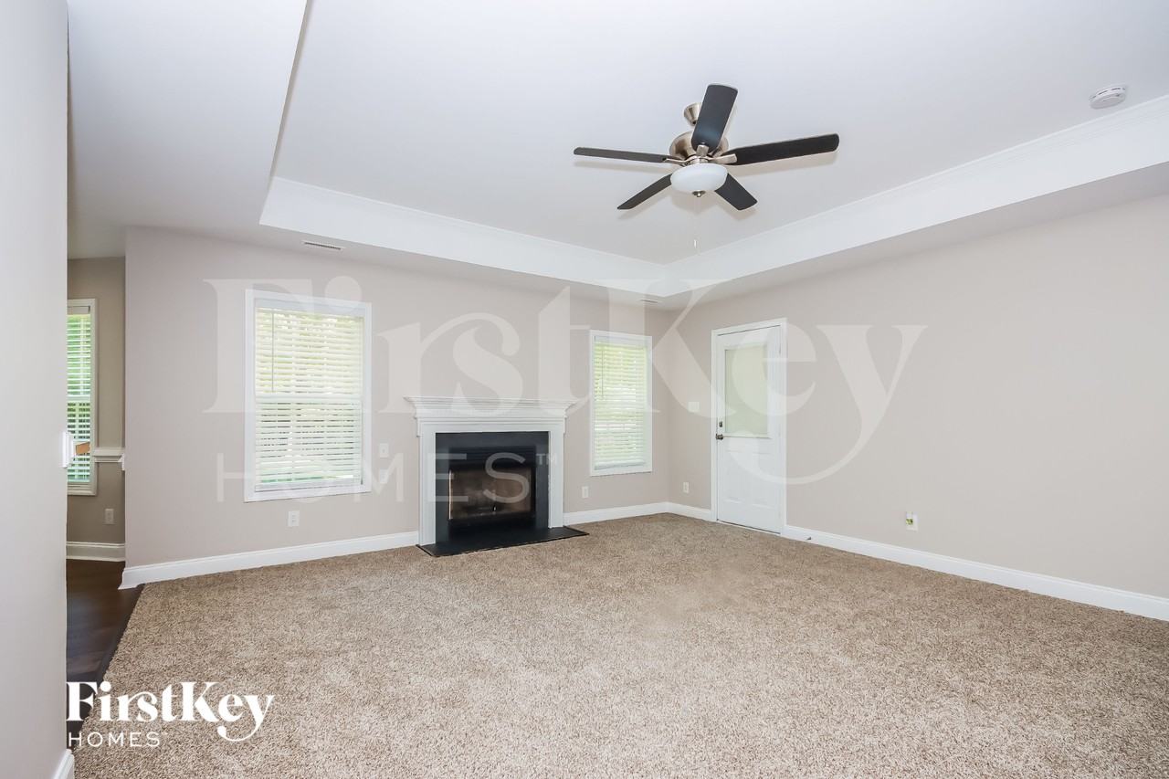 645 White Oaks Rd - Photo 4 of 16