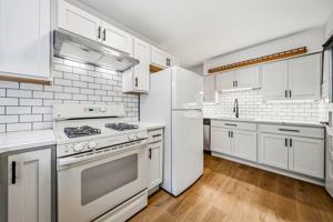 featured image of 1307 Summit Dr
