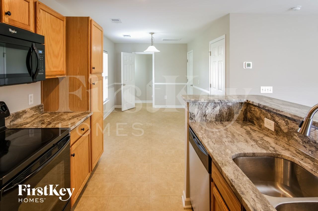 615 Silver Moss Dr - Photo 6 of 15