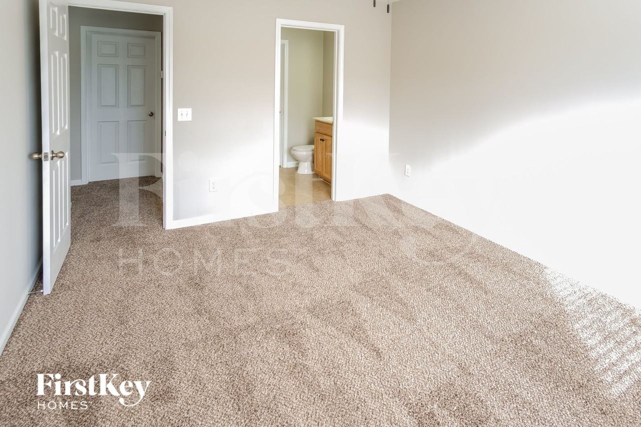 615 Silver Moss Dr - Photo 7 of 15