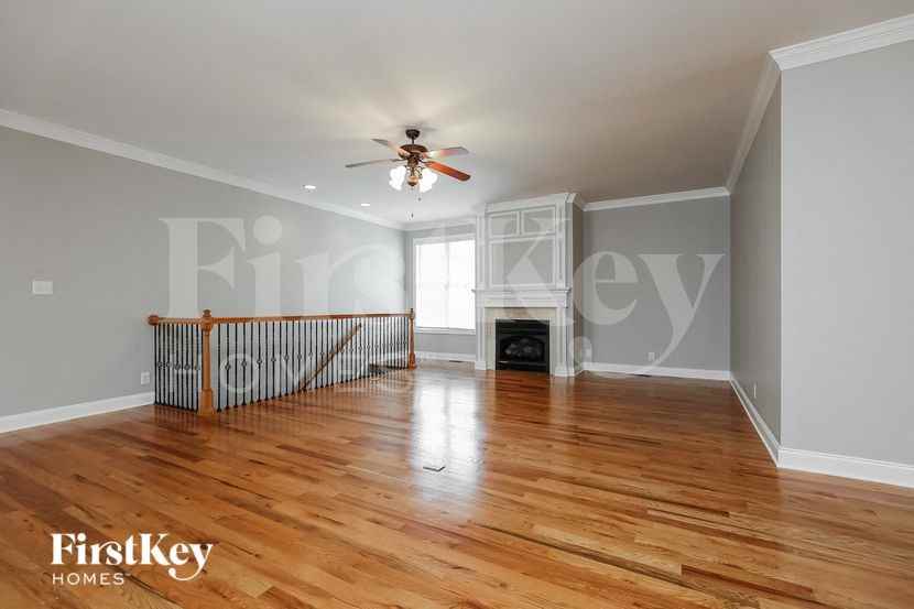720 Courtland Ave - Photo 2 of 15
