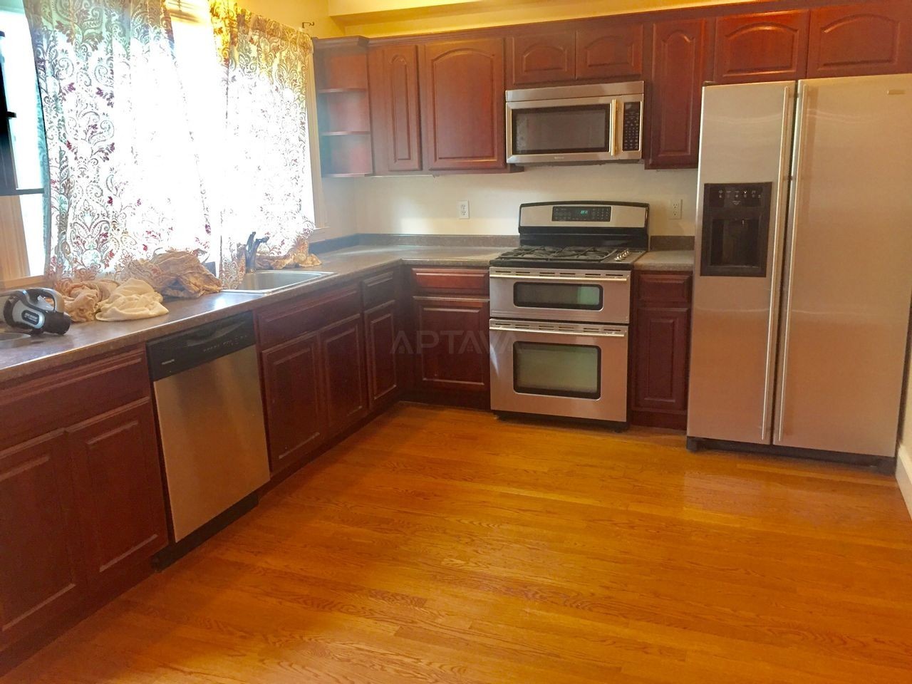 10 Whipple St #10