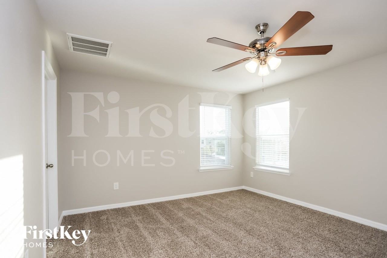14231 Poke Ridge Dr - Photo 6 of 15
