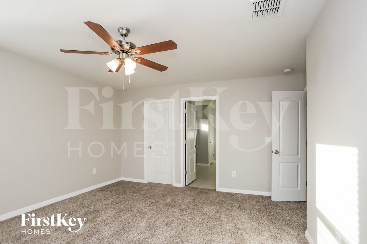 14231 Poke Ridge Dr - Photo 7 of 15