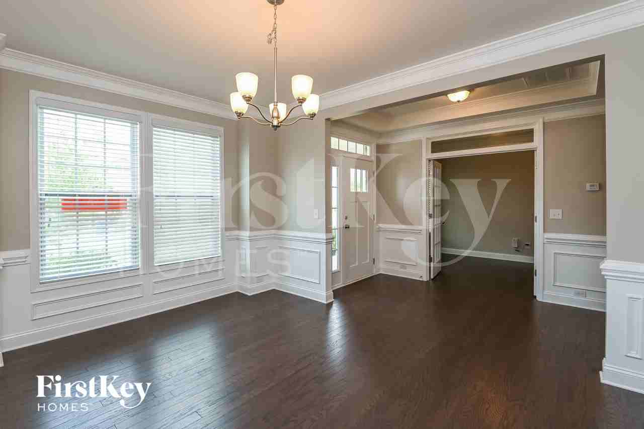 9725 Rayneridge Dr - Photo 6 of 15