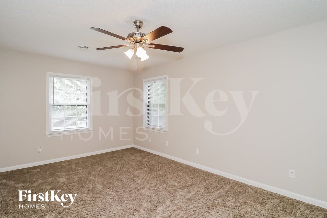 2305 Cottage Pl - Photo 7 of 15
