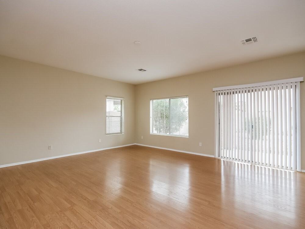 17606 W Bridger St - Photo 3 of 12