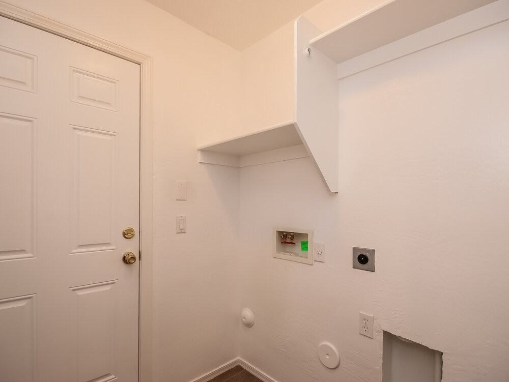 17606 W Bridger St - Photo 6 of 12