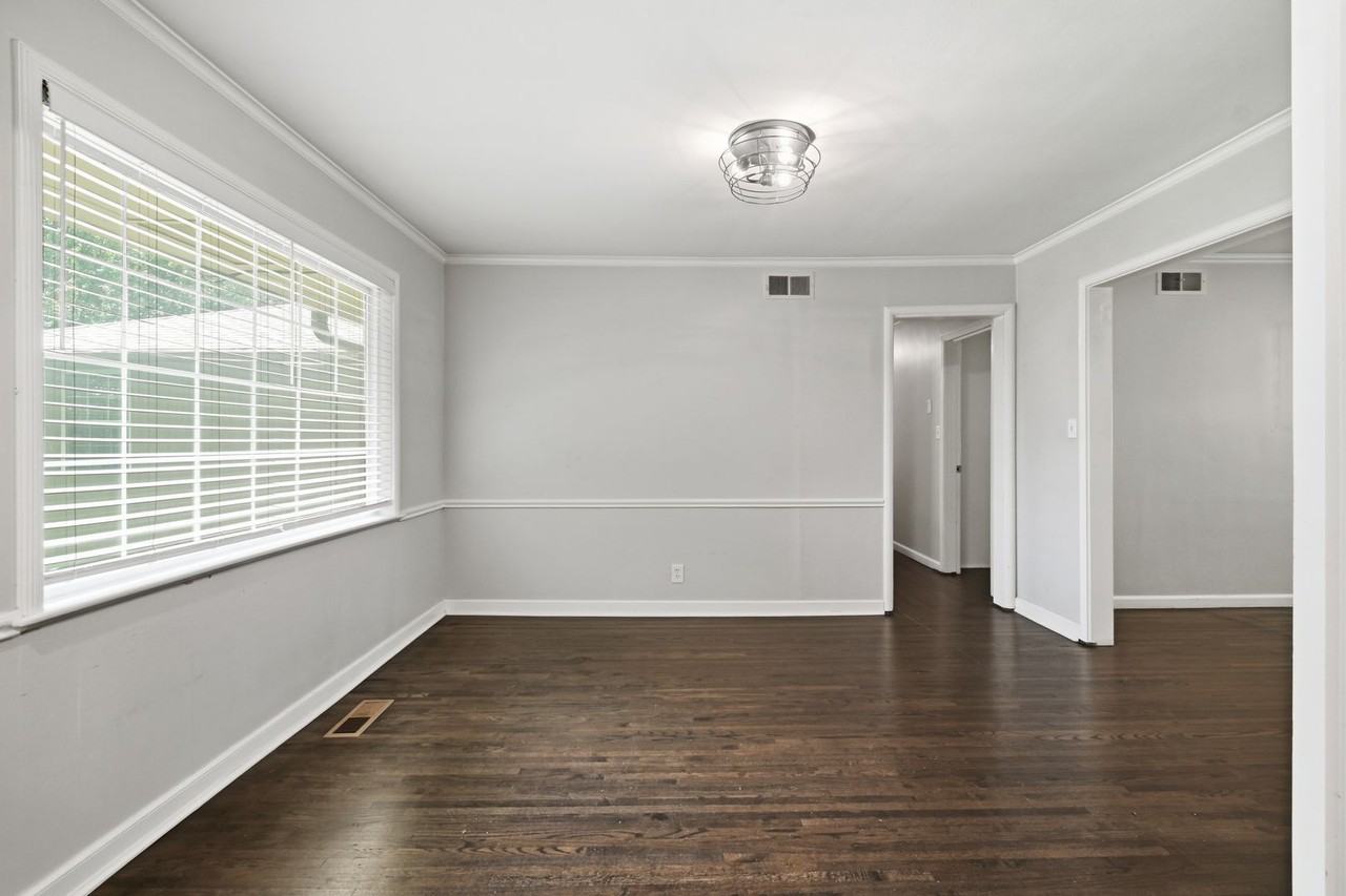 3325 S Yorktown Ave - Photo 6 of 23