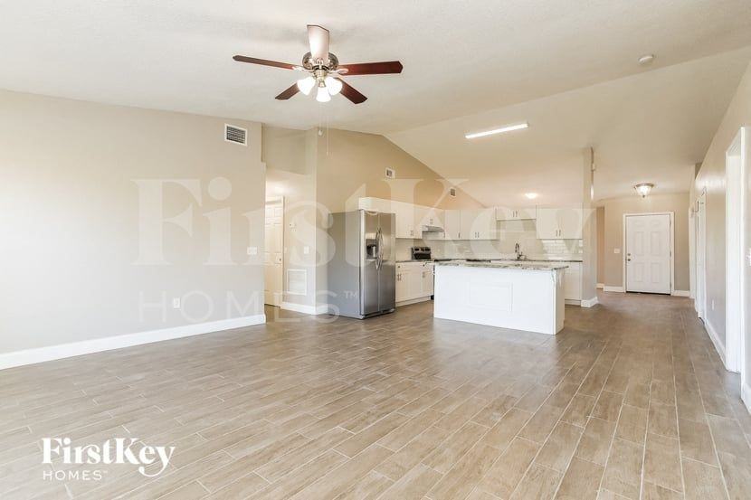 448 Bar Ct - Photo 5 of 15