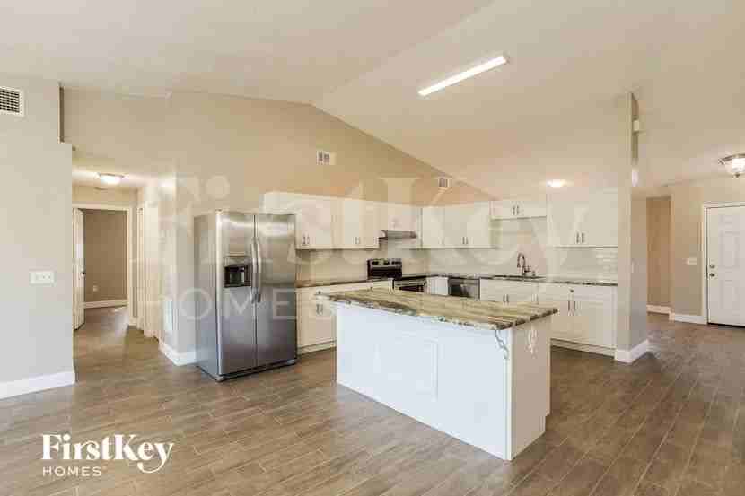 448 Bar Ct - Photo 7 of 15