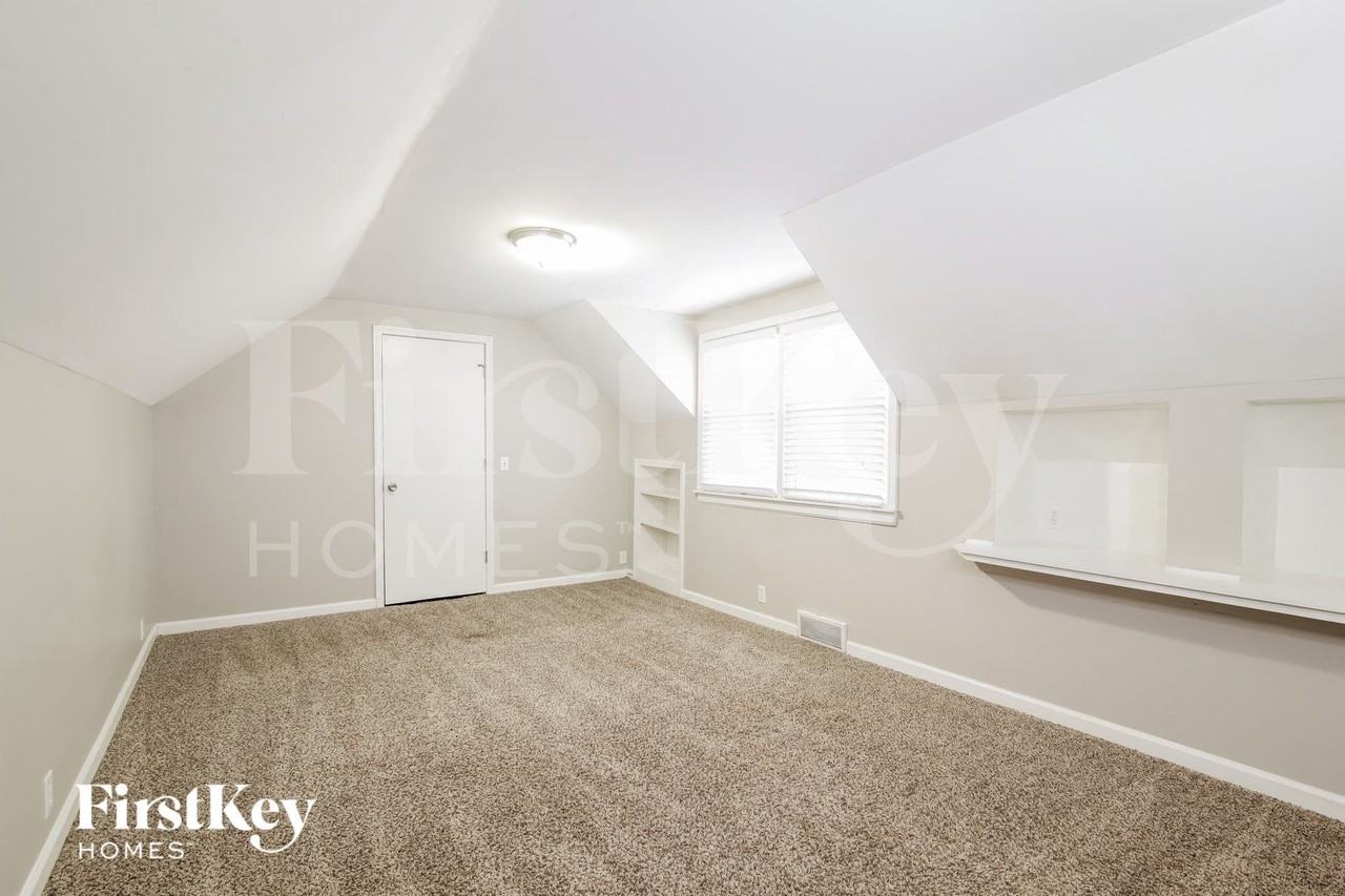 9613 Beverly Dr - Photo 7 of 15