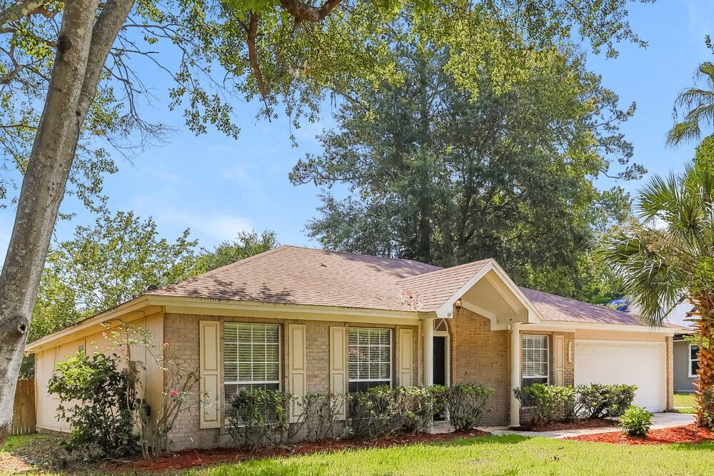 1903 Suwannee River Dr - Photo 3 of 16