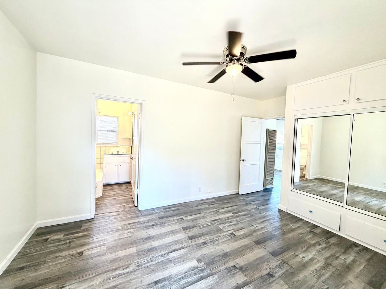2105 W Carson St - Photo 5 of 9