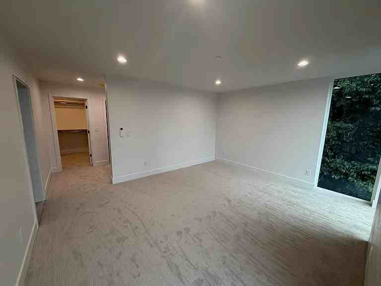 1718 Market St - Photo 4 of 15