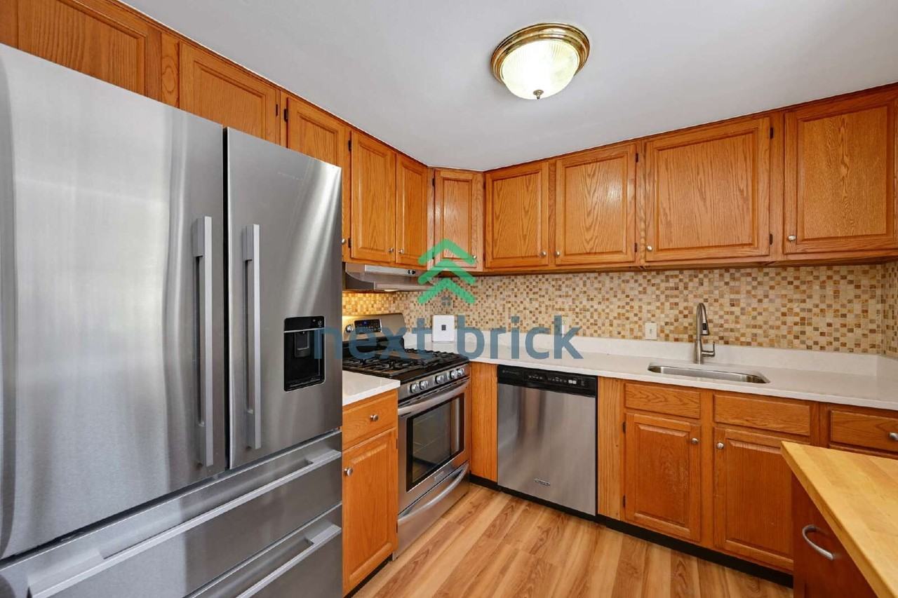 16511 22nd Ave Ne - Photo 7 of 26