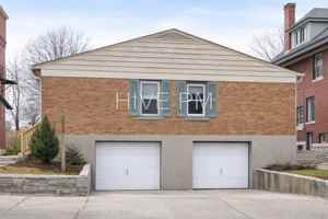 featured image of 2108 Auburn Ave #3