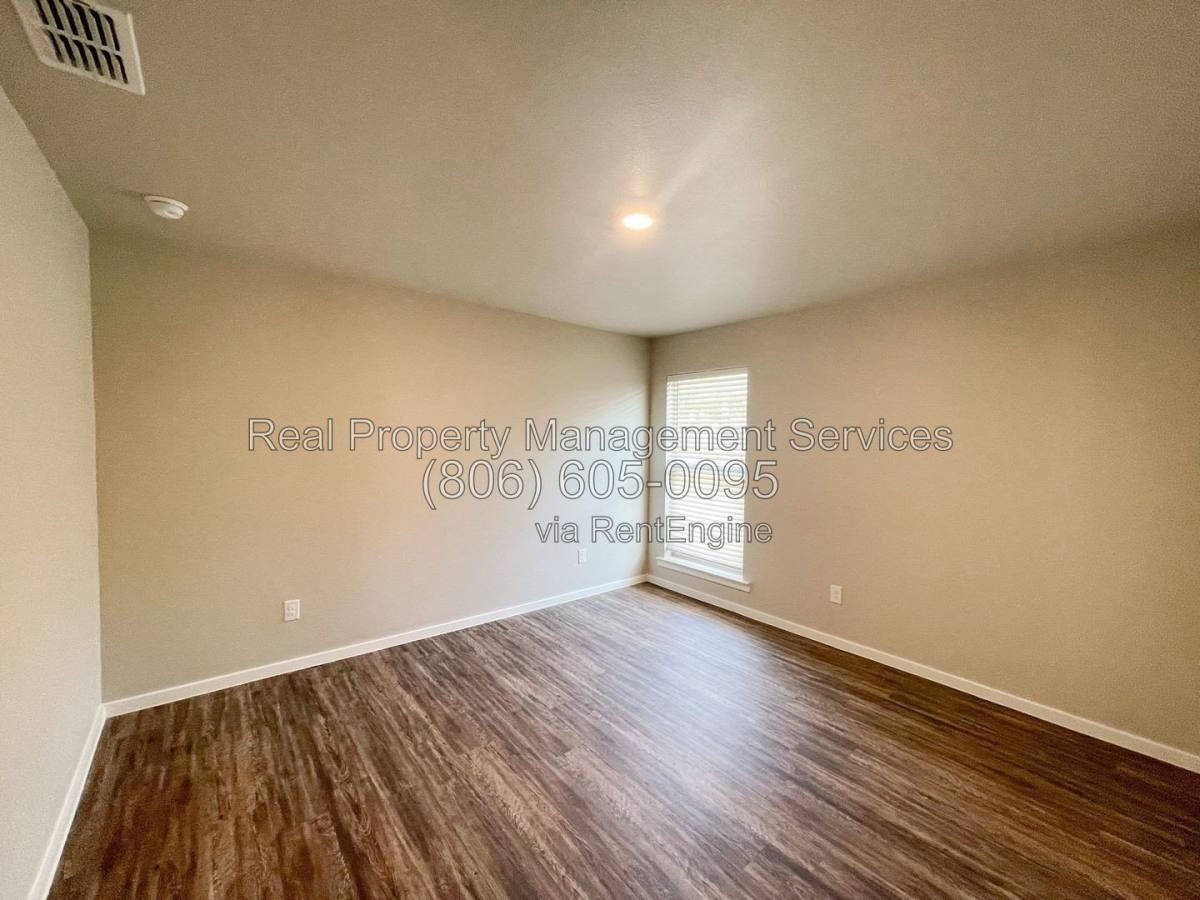 2101 N Avenue N #L - Photo 5 of 10