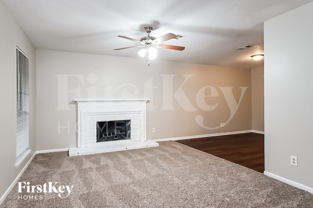 2410 Planters House Ln - Photo 3 of 16
