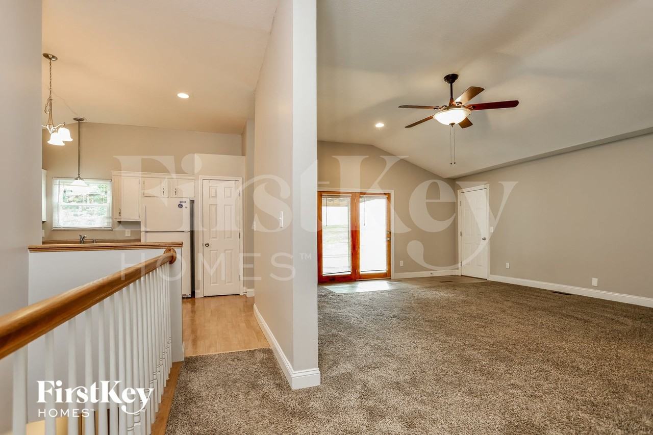 24 Pheasant Ln - Photo 3 of 15