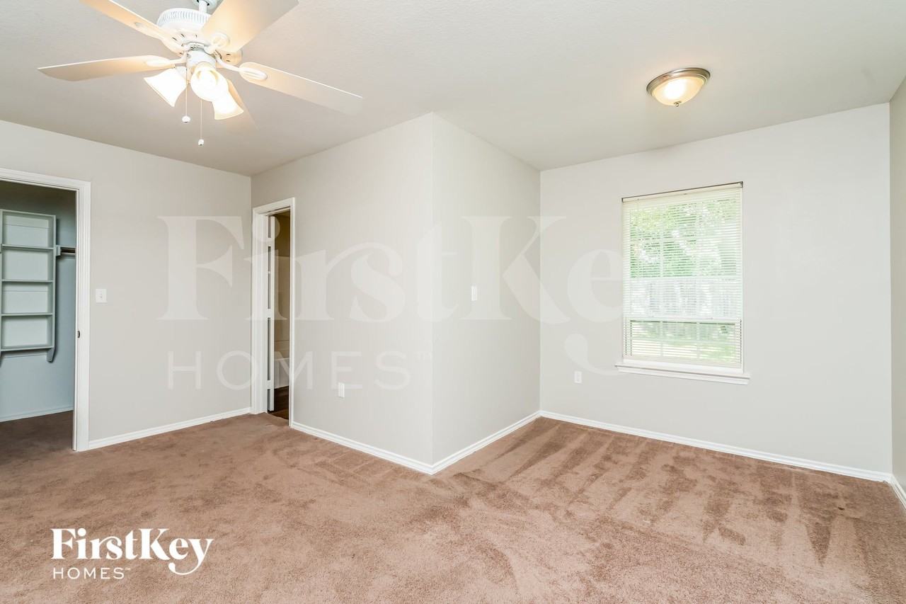 15639 Danson Dr - Photo 7 of 15