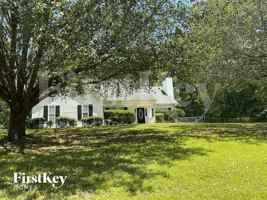 featured image of 145 Macadamia Ct