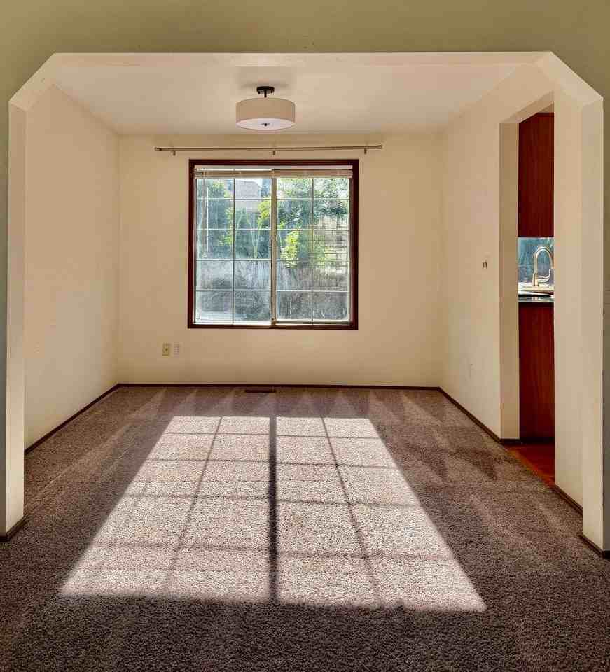 10106 177th Ave Ne - Photo 3 of 25